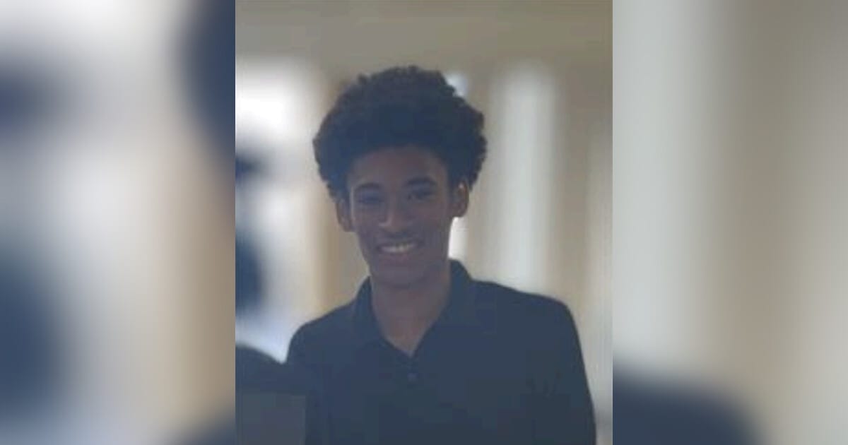 17-Year-Old Treshon Holland (Photo: Chicago Police Department)